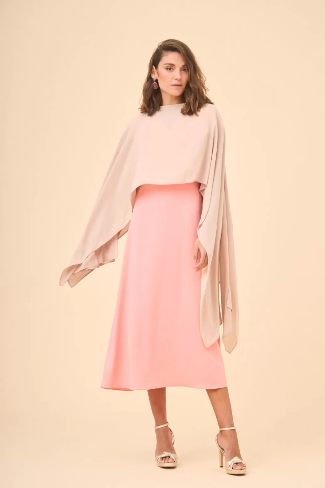 Shop CAPA MARIAMBCRUDO MARIA BARAZA X COOSY
