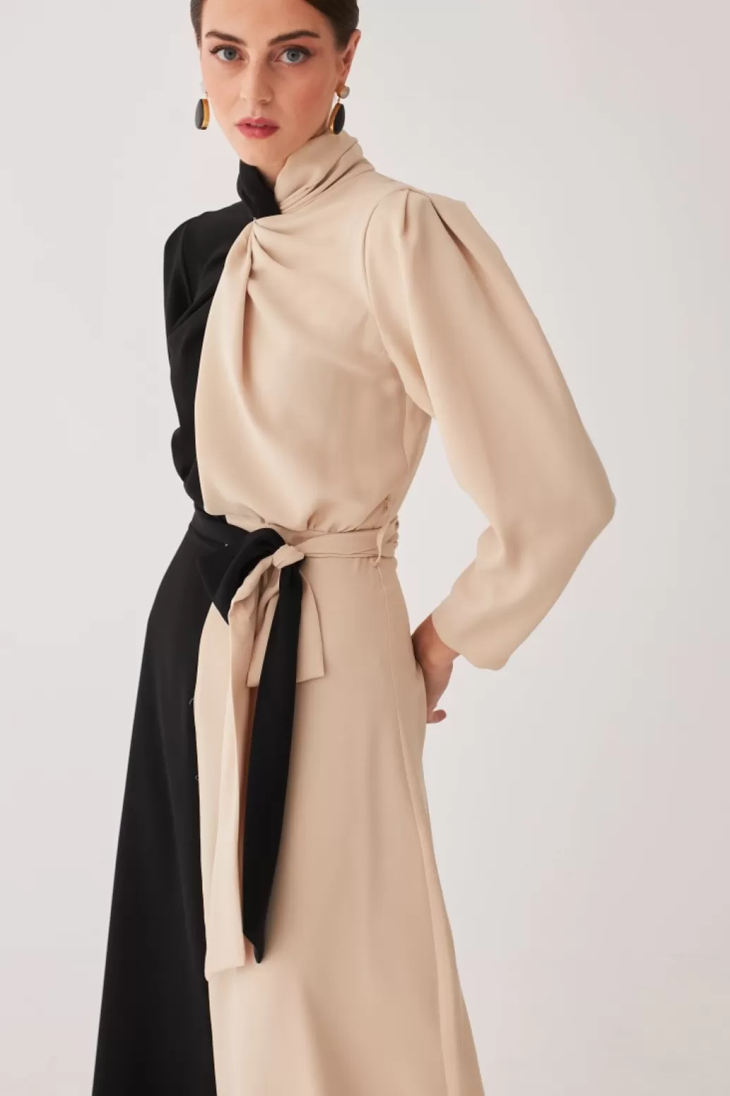 Store VESTIDO JUANNANEGRO/BEIGE Midi dresses